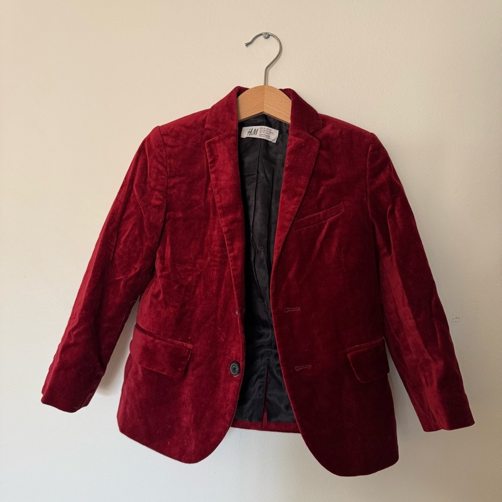 H&M Boys Velvet Red Blazer with Notched Lapel and Tailored Fit